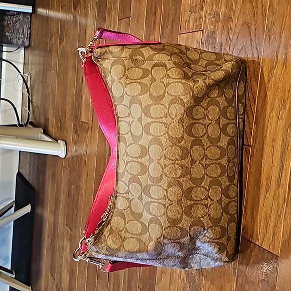 Coach purse - Picture 3 of 6